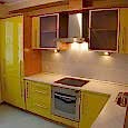 Угловая кухня из пластика-11